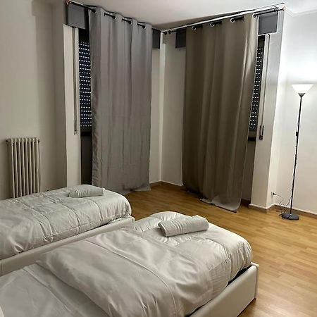 Leone D'Oro - Full Apartment Mestre Exterior foto