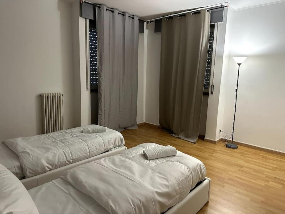 Leone D'Oro - Full Apartment Mestre Exterior foto
